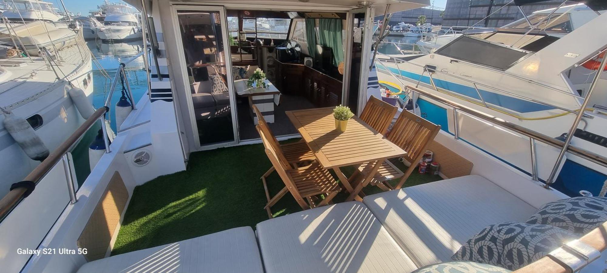 מלון Beautiful And Comfy Boat In Barcelona With Boat Tour Option מראה חיצוני תמונה