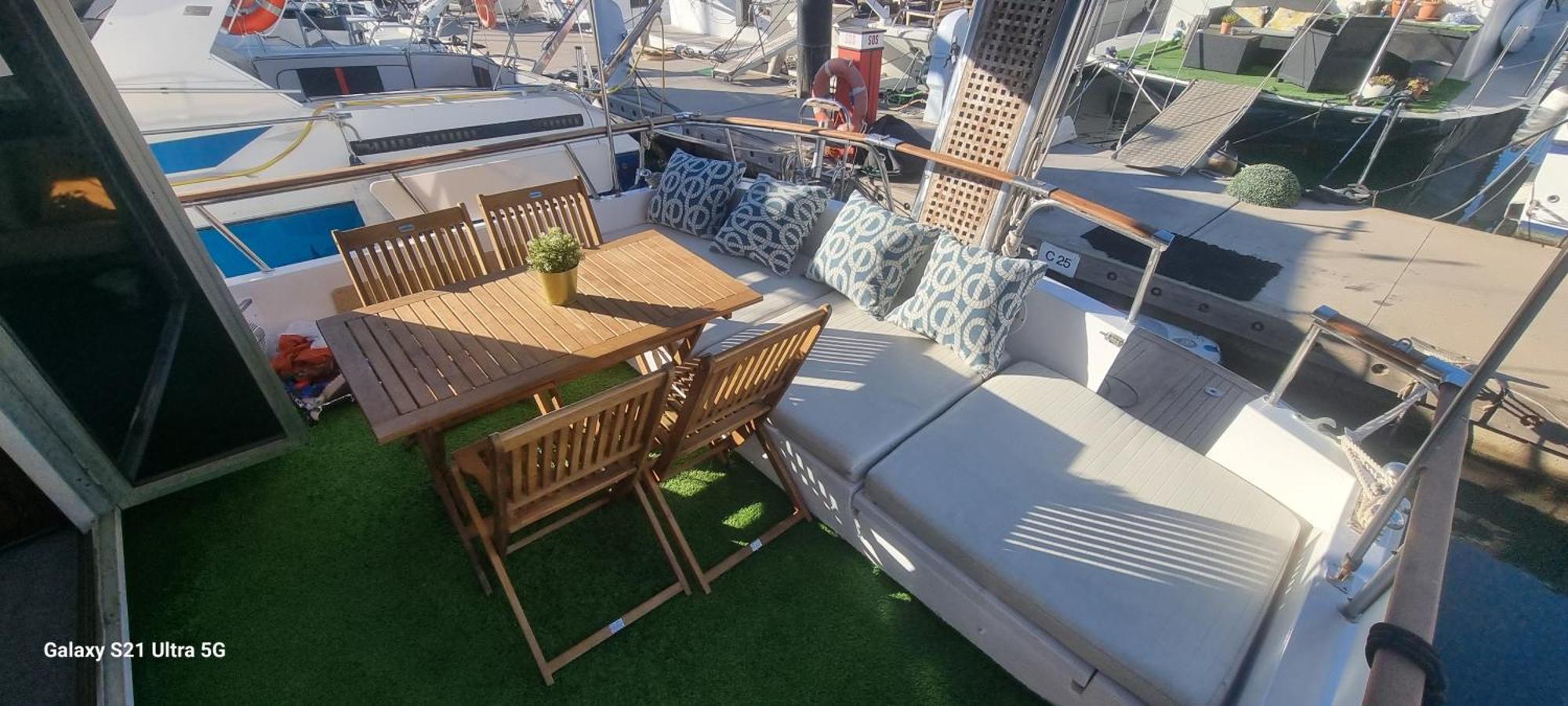 מלון Beautiful And Comfy Boat In Barcelona With Boat Tour Option מראה חיצוני תמונה