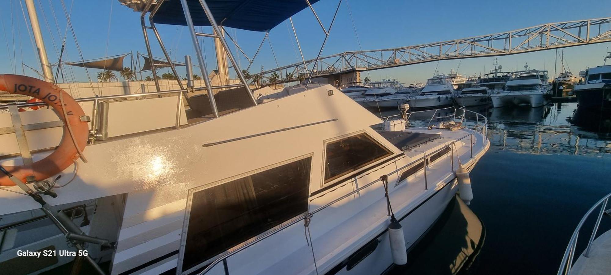 מלון Beautiful And Comfy Boat In Barcelona With Boat Tour Option מראה חיצוני תמונה