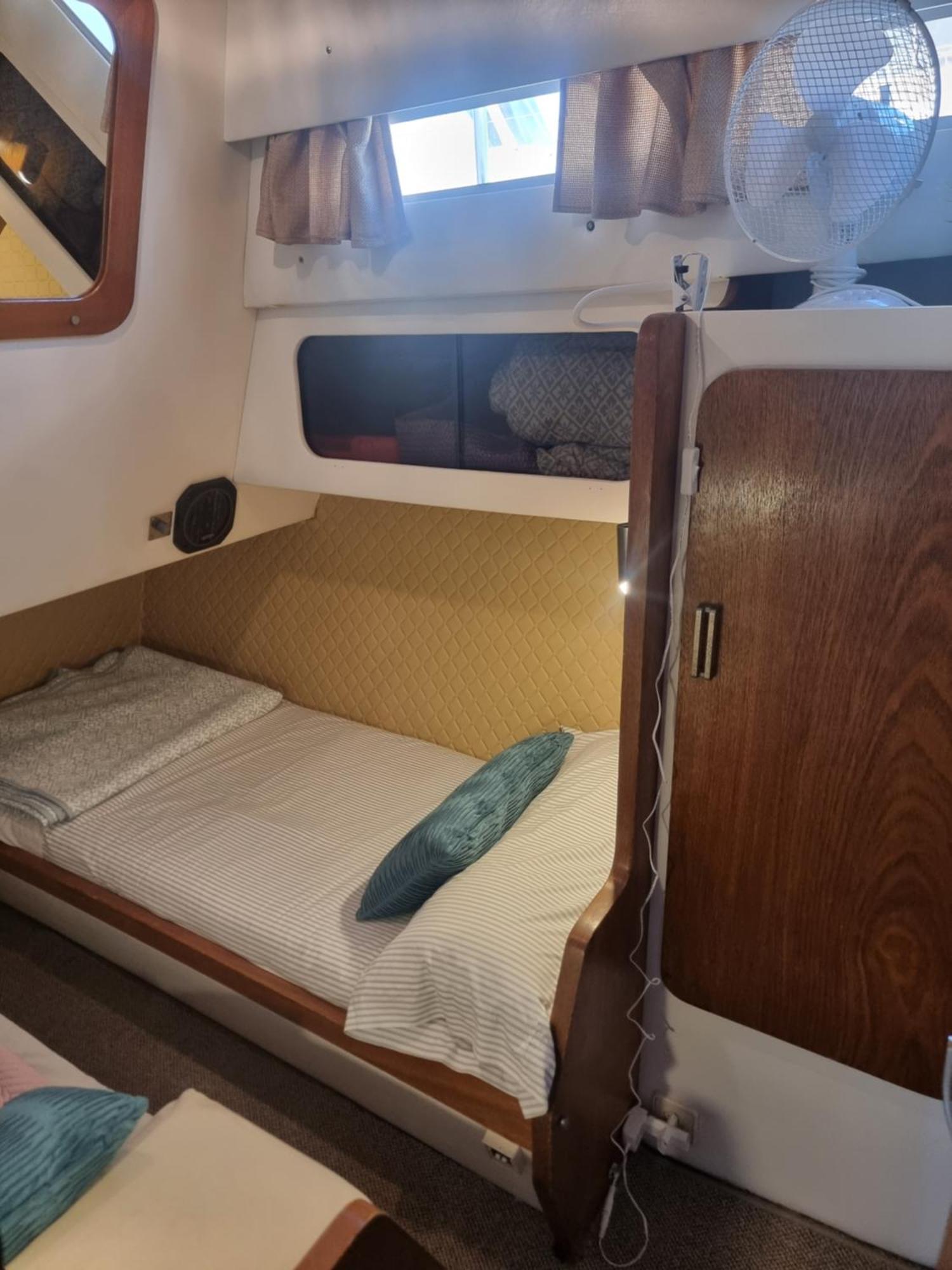 מלון Beautiful And Comfy Boat In Barcelona With Boat Tour Option מראה חיצוני תמונה