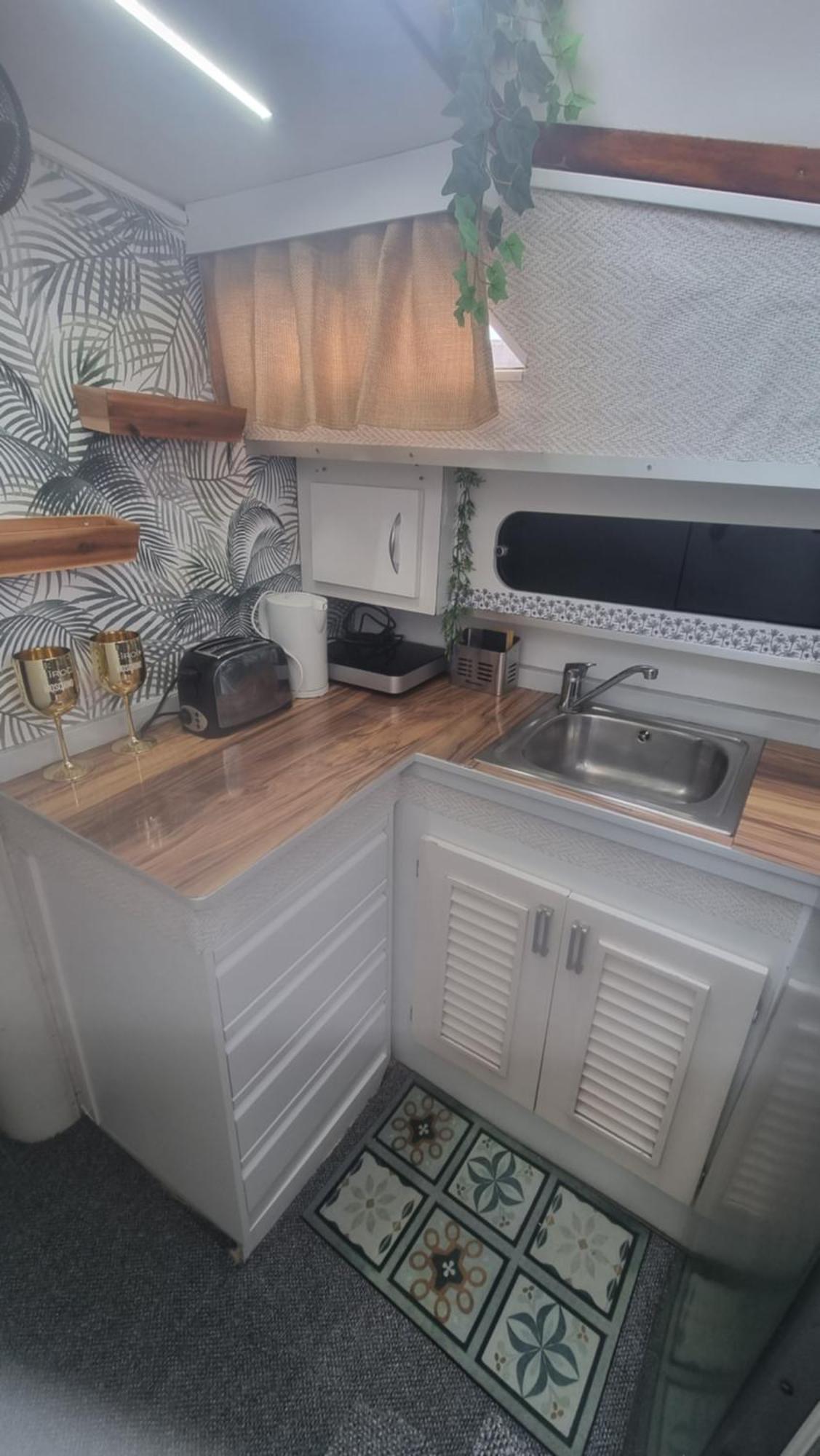 מלון Beautiful And Comfy Boat In Barcelona With Boat Tour Option מראה חיצוני תמונה